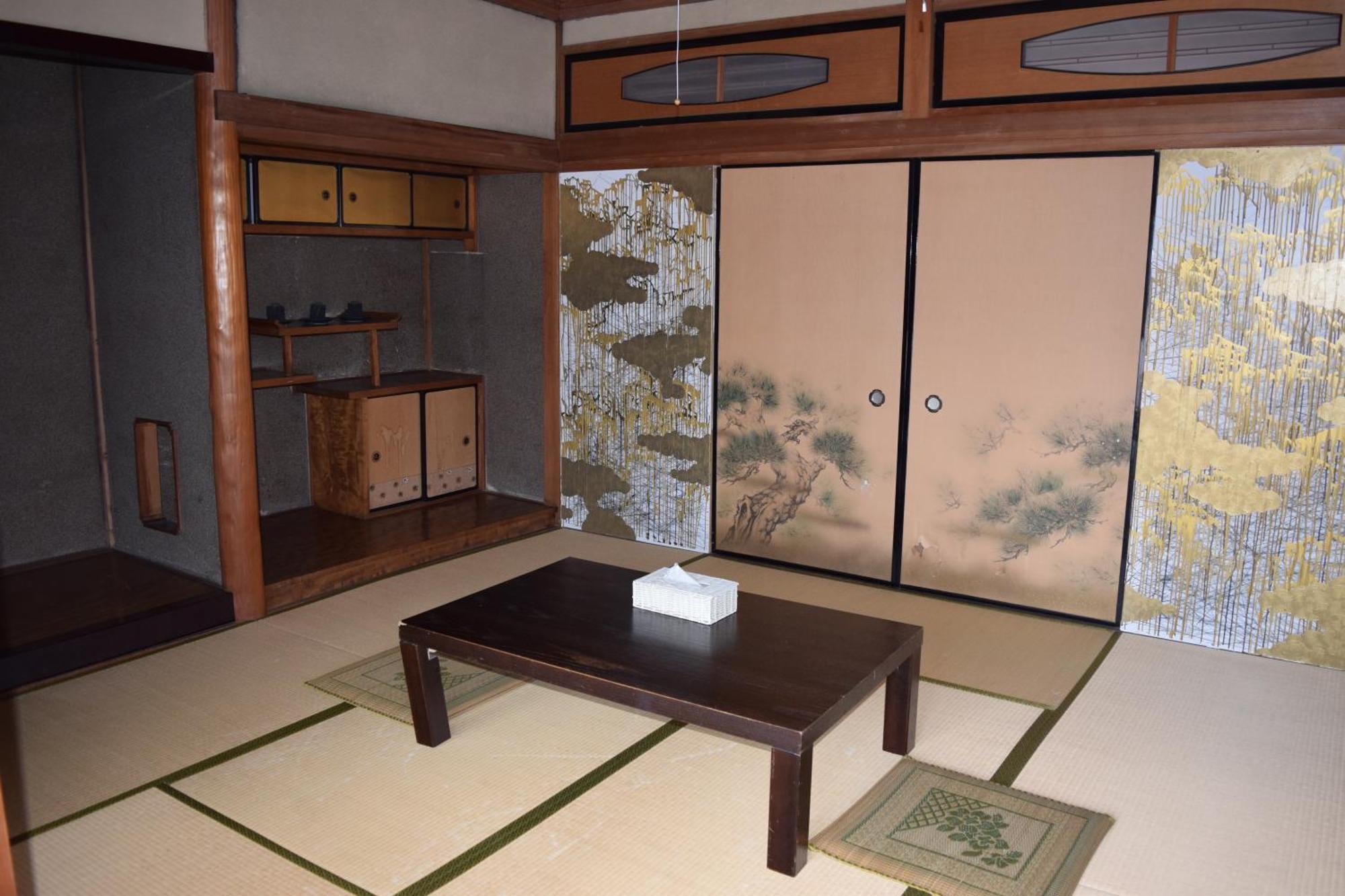 Bakushuku Den Guest House Brew Matsuyama  Eksteriør billede